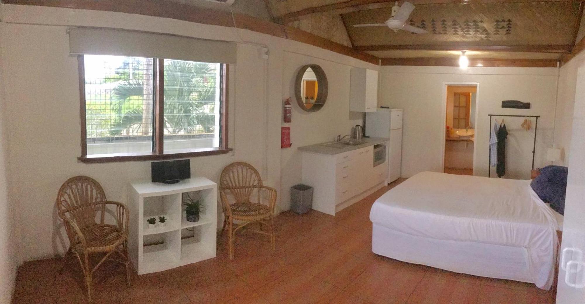 Boathouse Apartments Neiafu Bagian luar foto